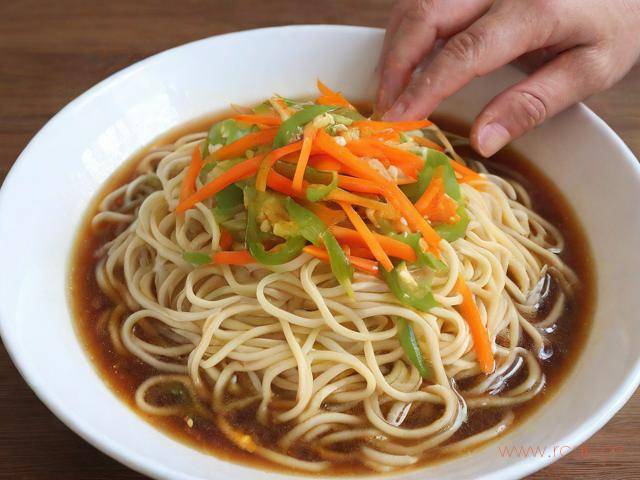 菜缕子怎么做,菜饸怎么做好吃