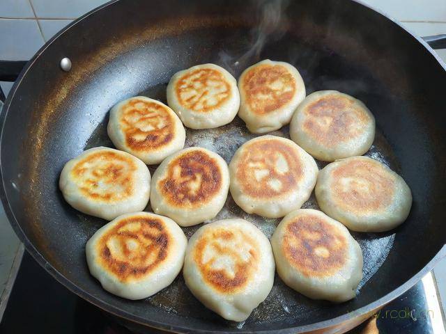 炸菜盒的面怎么和,怎样炸菜盒