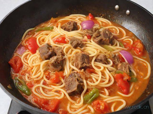 新疆拌面菜怎么炒,新疆拉条子拌面配菜