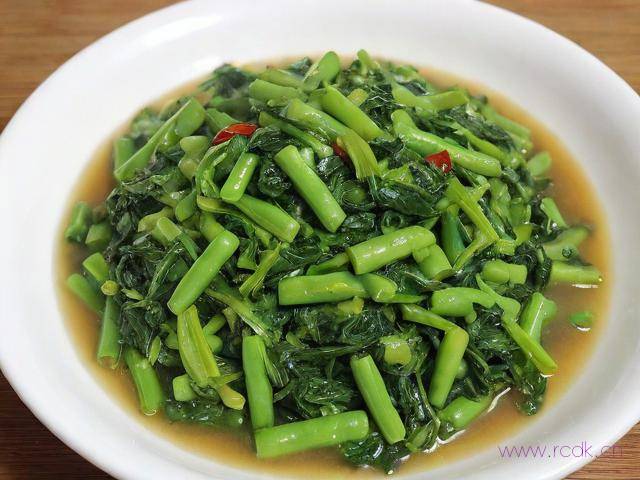青豆雪菜怎么炒好吃,青豆雪菜怎么炒好吃窍门