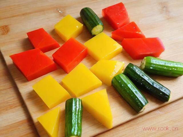 切菱角形菜怎么切,切菱角型菜